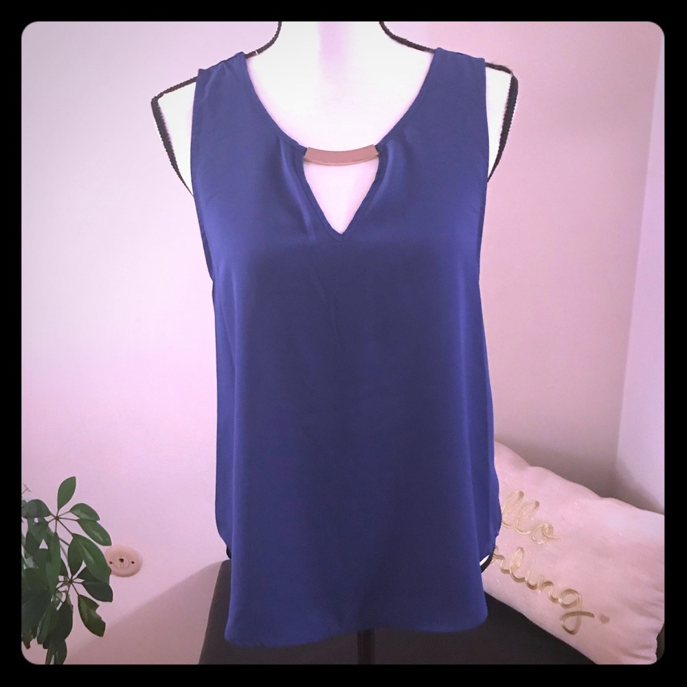 NWT Lily White sleeveless top blue